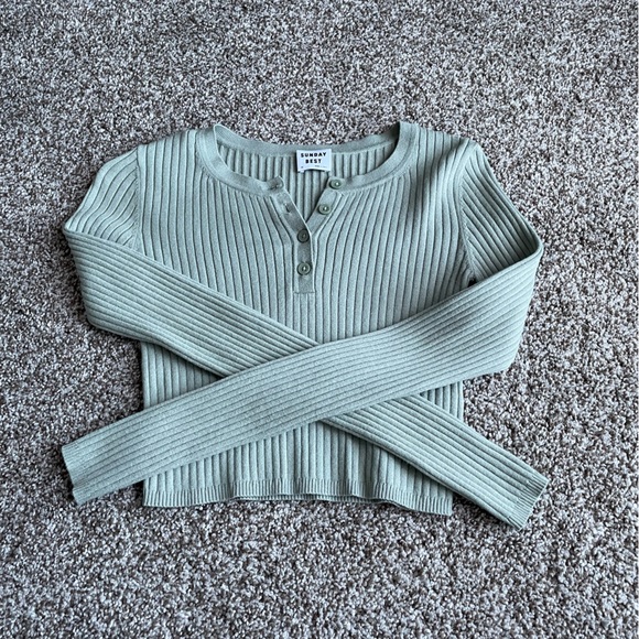 Ariztia Sunday Best Cropped Sweater - Picture 2 of 5